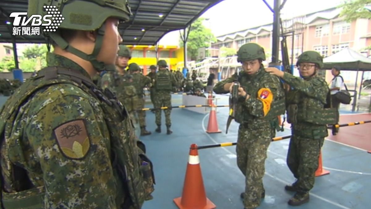 漢光41號實兵演習於7/9展開,以陸軍206旅為主體的後備動員戰力,進行臨戰訓練(圖/TVBS)