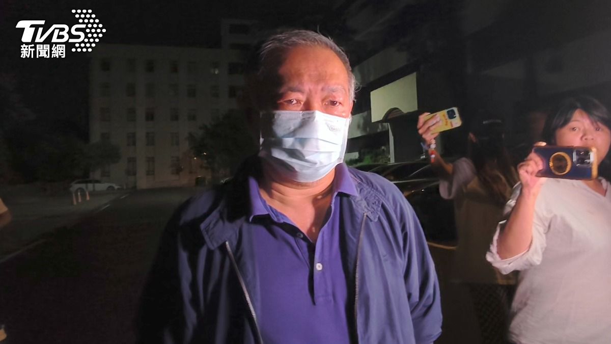 魯男強調與徐「只是朋友」,對涉案感到委屈。(圖/TVBS)