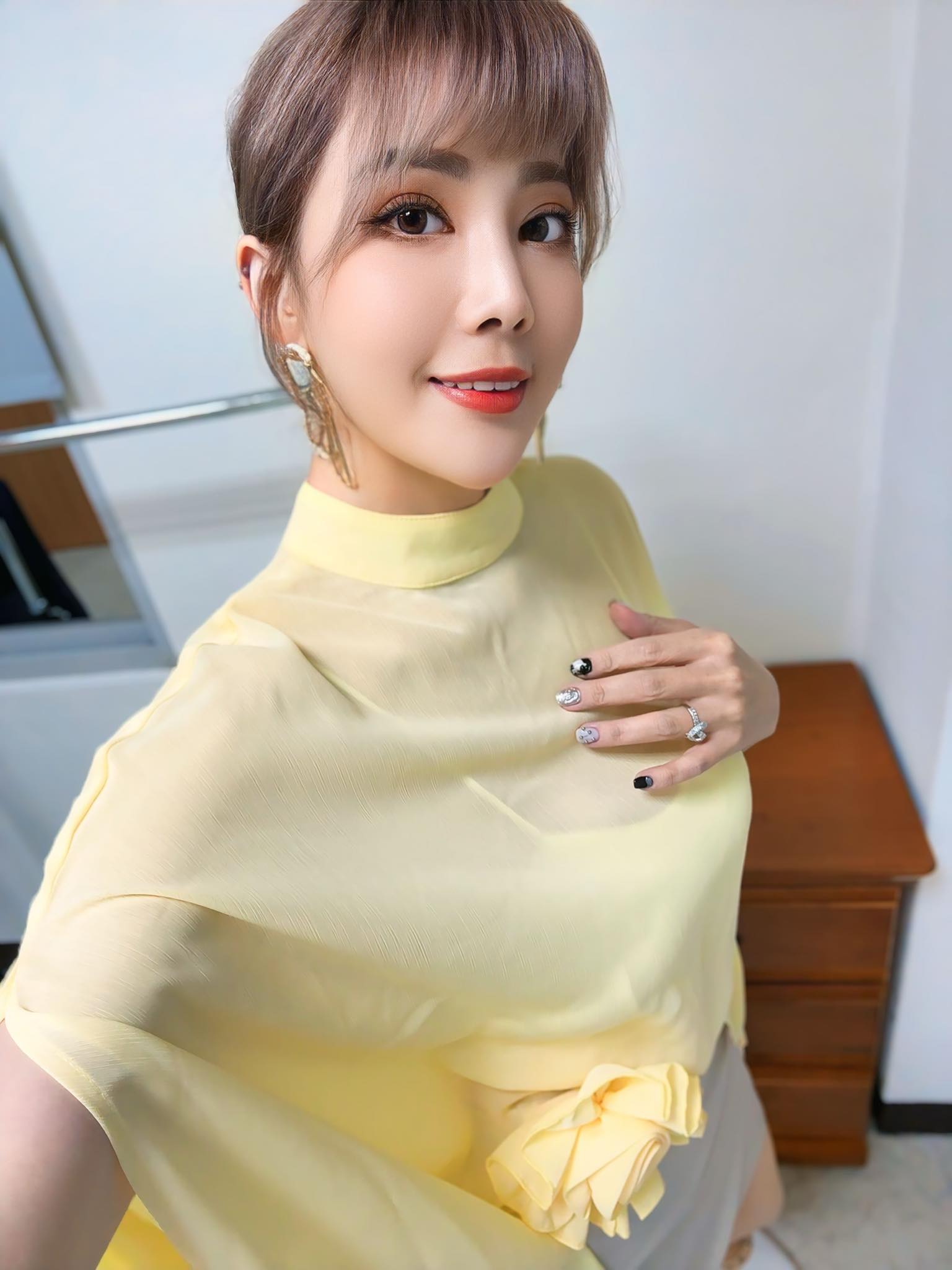 郭婷筠-郭婷筠年齡-郭婷筠幾歲-郭婷筠彭正-郭婷筠昏倒