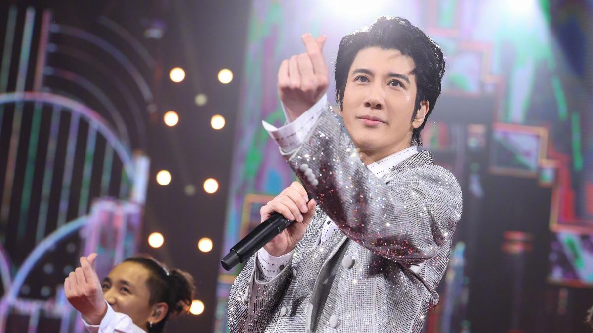 王力宏又來了!現身美國「富豪夏令營」 同場比爾蓋茲超驚人