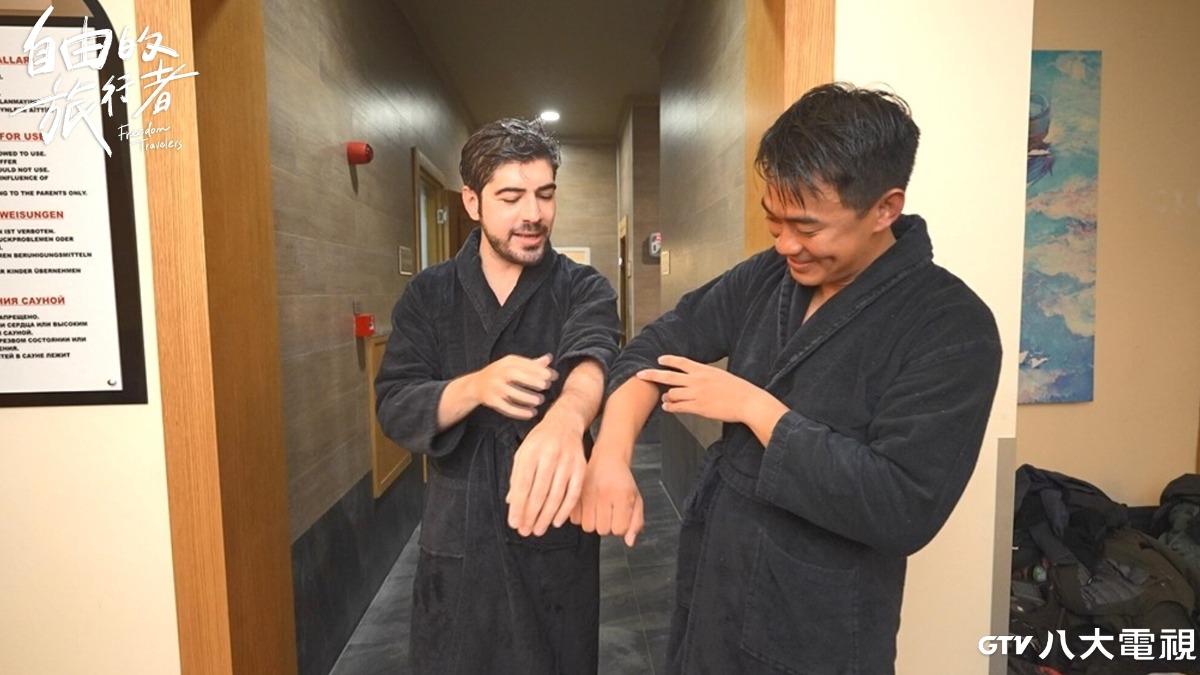 男星不行了!體驗「土耳其浴」全身脹紅慘叫 猙獰畫面流出