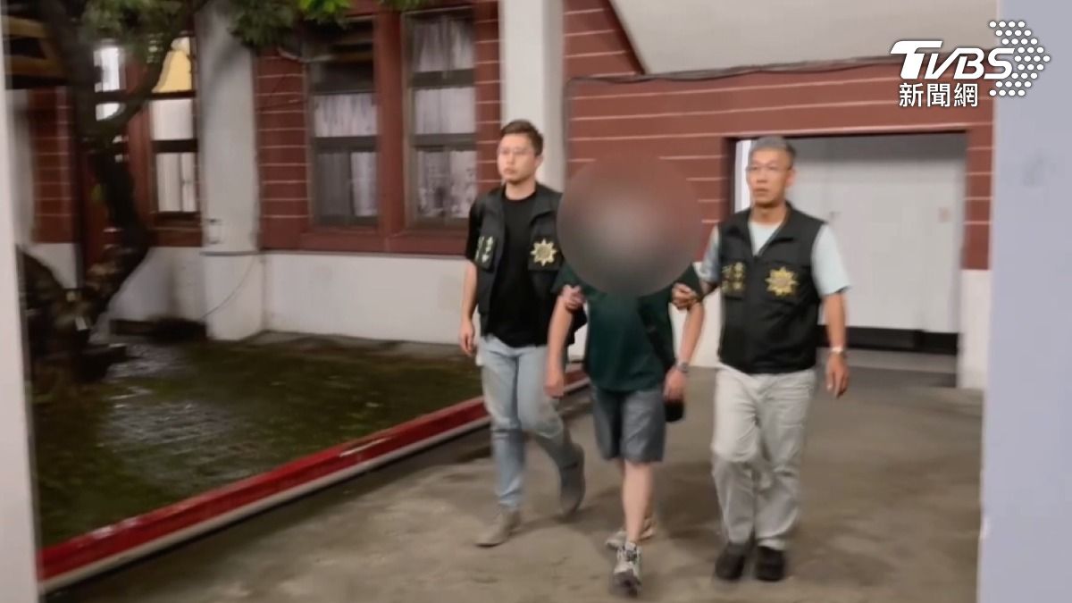 豐原五口輕生案追查詐騙集團 張姓當鋪業者涉洗錢被複訊。(圖/TVBS)