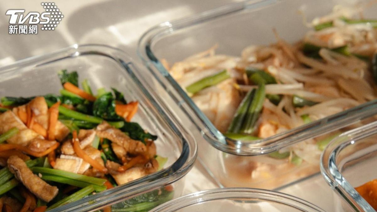 一家三口全罹癌!竟吃飯「1習慣」害的 醫警告:省錢恐出事