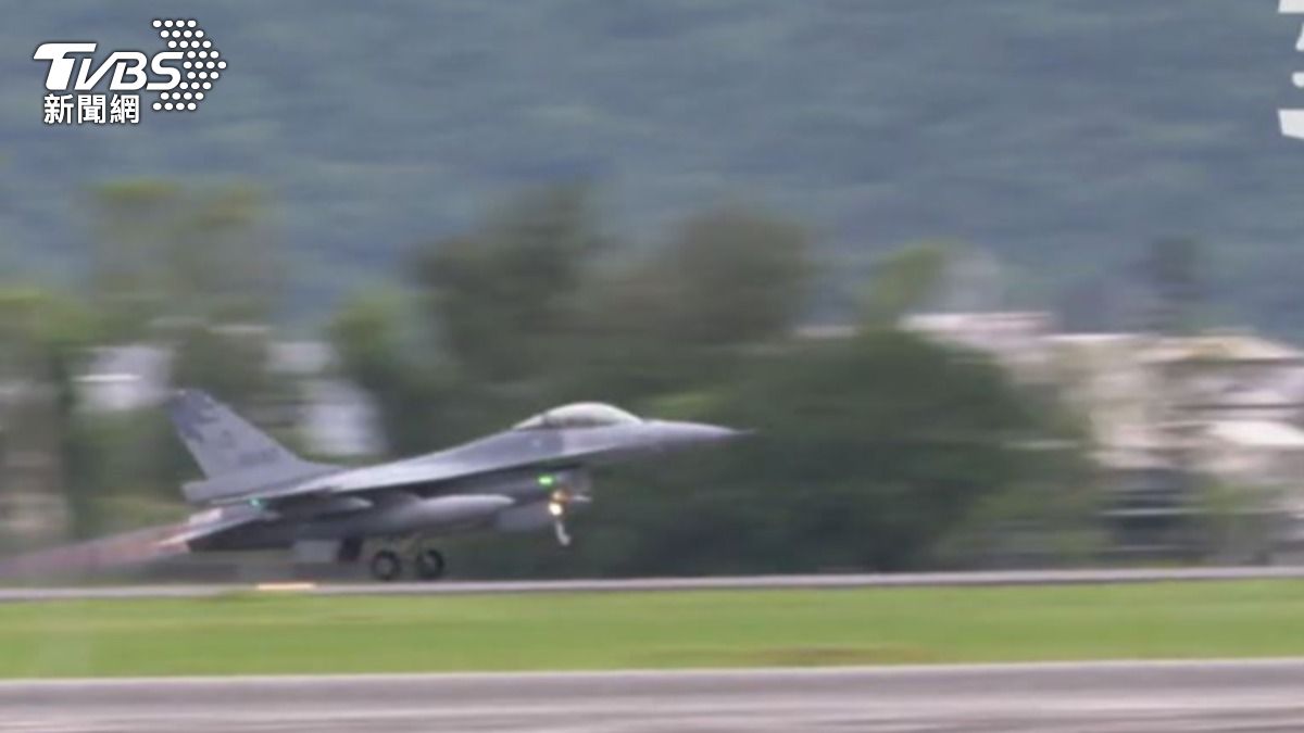 花蓮F-16戰機。(圖/軍聞社提供)