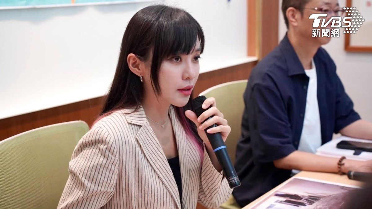 普發現金1萬三讀通過!黃捷轟藍白「失心瘋」:向未來子孫舉債