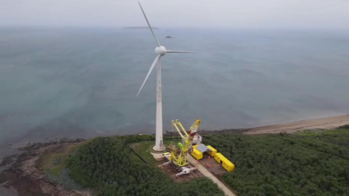 浩大工程「空拍畫面」曝，百噸吊車、拖車協助。（圖／啟德機械起重工程　提供）