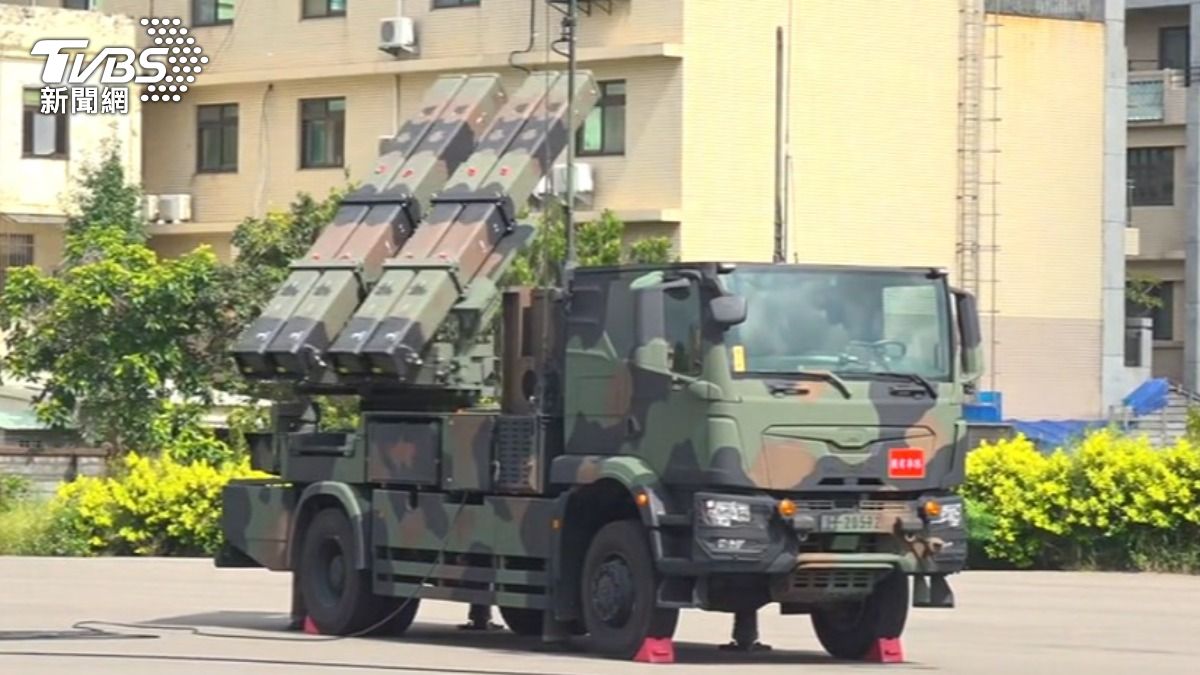 漢光41號演習進入到第五天，陸軍執行短程防空飛彈演練，展示首次投入漢光演習的「陸劍二飛彈」。（圖／TVBS）