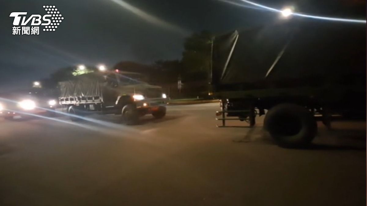 陸戰隊99旅趁著漢光演習驗證執行跨戰區馳援，從高雄一路急行軍衝到北台灣。（圖／TVBS）