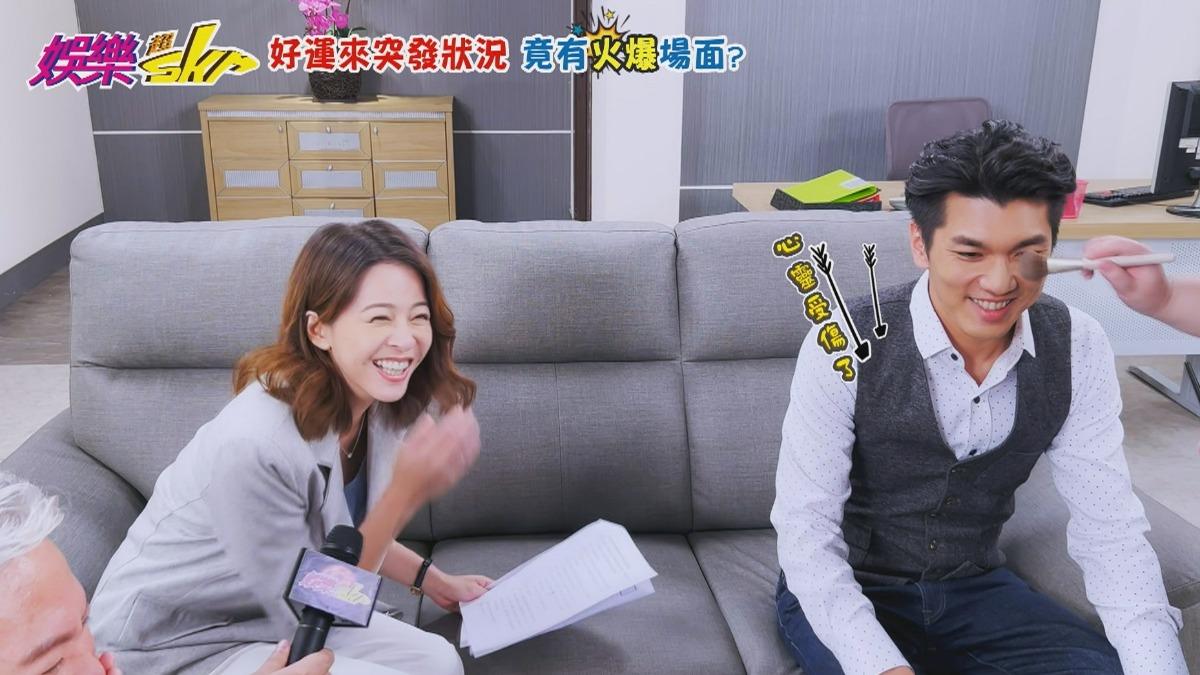 「樂軒CP」蘇晏霈(左)、吳政澔鬥嘴鬥不停。(圖/民視提供)