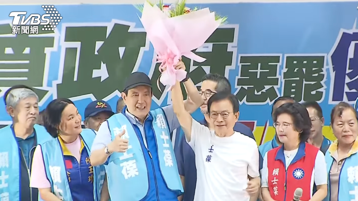 75歲生日!馬英九現身反罷免 賴士葆獻花獻唱壽星笑開懷