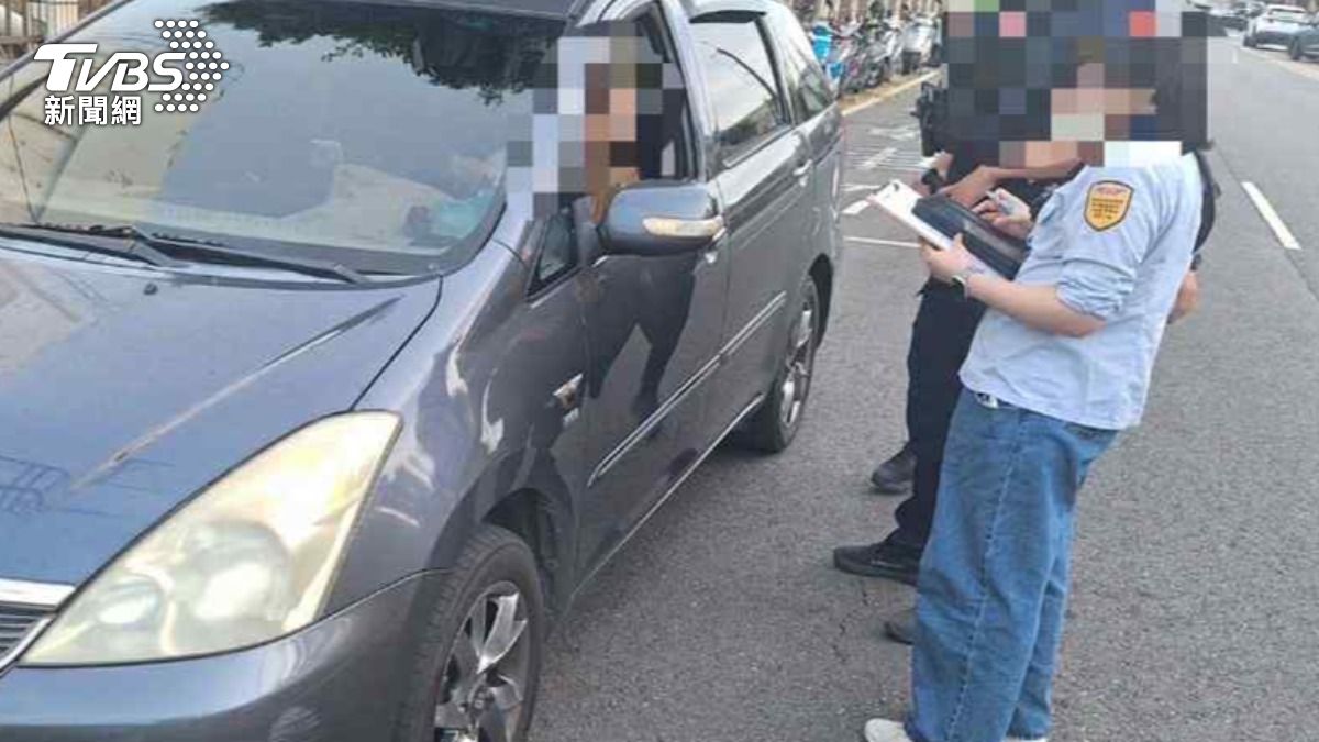駕駛白牌車接客被抓包　罰金10萬還吊照 因小失大GG了！
