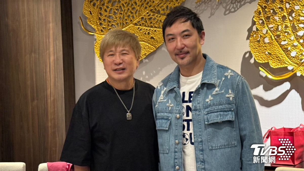 胡瓜邀請李進良一起聚餐。(圖/林彥君攝)