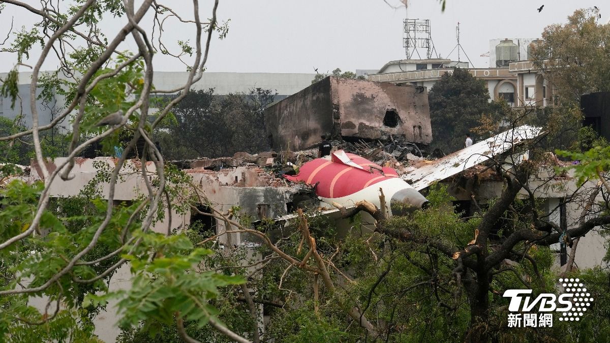 印航空難疑人為因素？機長被爆憂鬱、情緒不穩　同事：本要退休