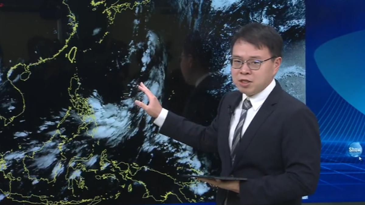 氣象署預估週四過後可能有熱帶性低氣壓甚至輕颱生成。(圖/TVBS)