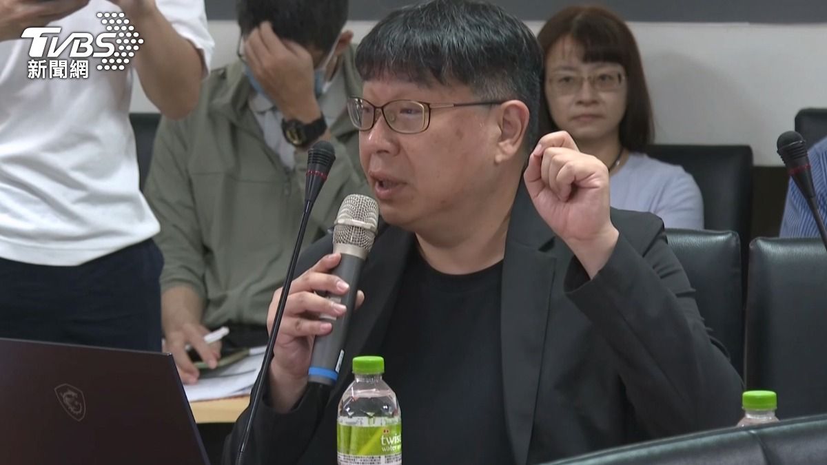 三元能源科技總經理薛人禎,親自出席檢討說明會,並向大眾致歉。(圖/TVBS)