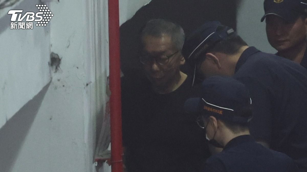 柯文哲嗆:要押就押我1人 律師稱「喪父、母失智」求限制住居