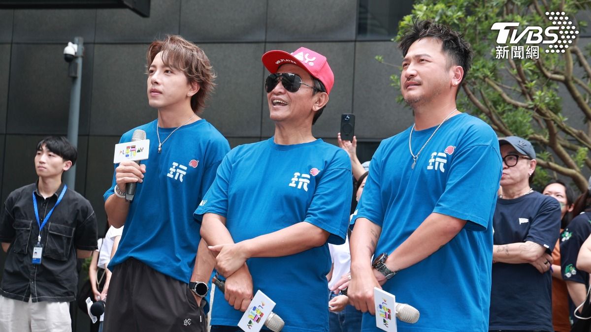 坤達、吳宗憲、KID出席節目記者會。(圖/黃城碩攝)