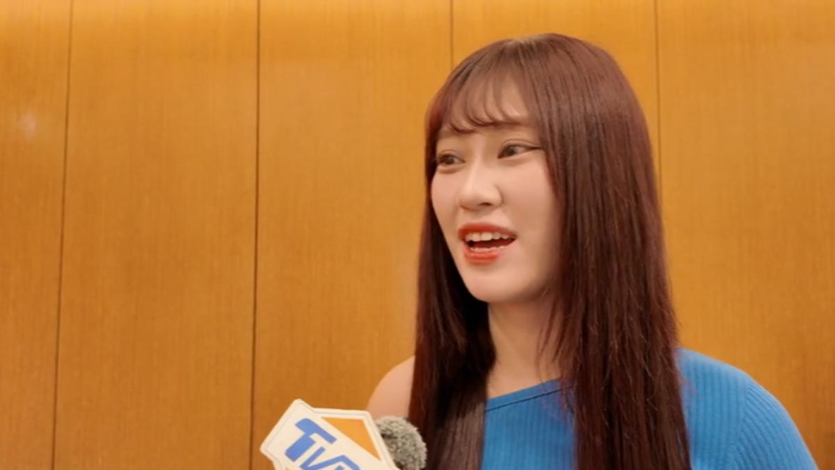 民眾懊悔不小心把「玉米澱粉腸」放進行李箱,記取教訓也PO網提醒大家。(圖/TVBS)