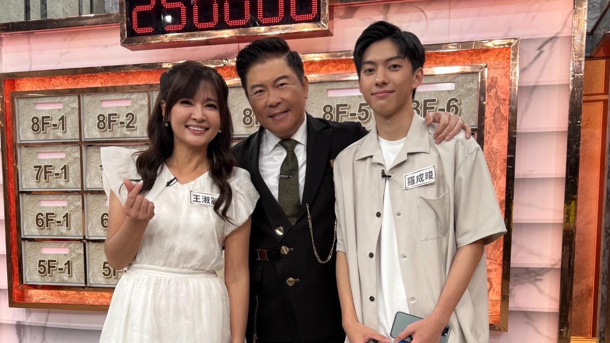 氣象主播王淑麗「18歲帥兒」激似韓星 超高顏值上曾國城節目引關注