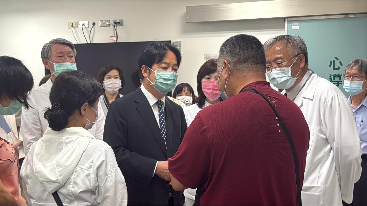 親赴台南探視台電受傷員工 賴清德喊話:大家都在等你