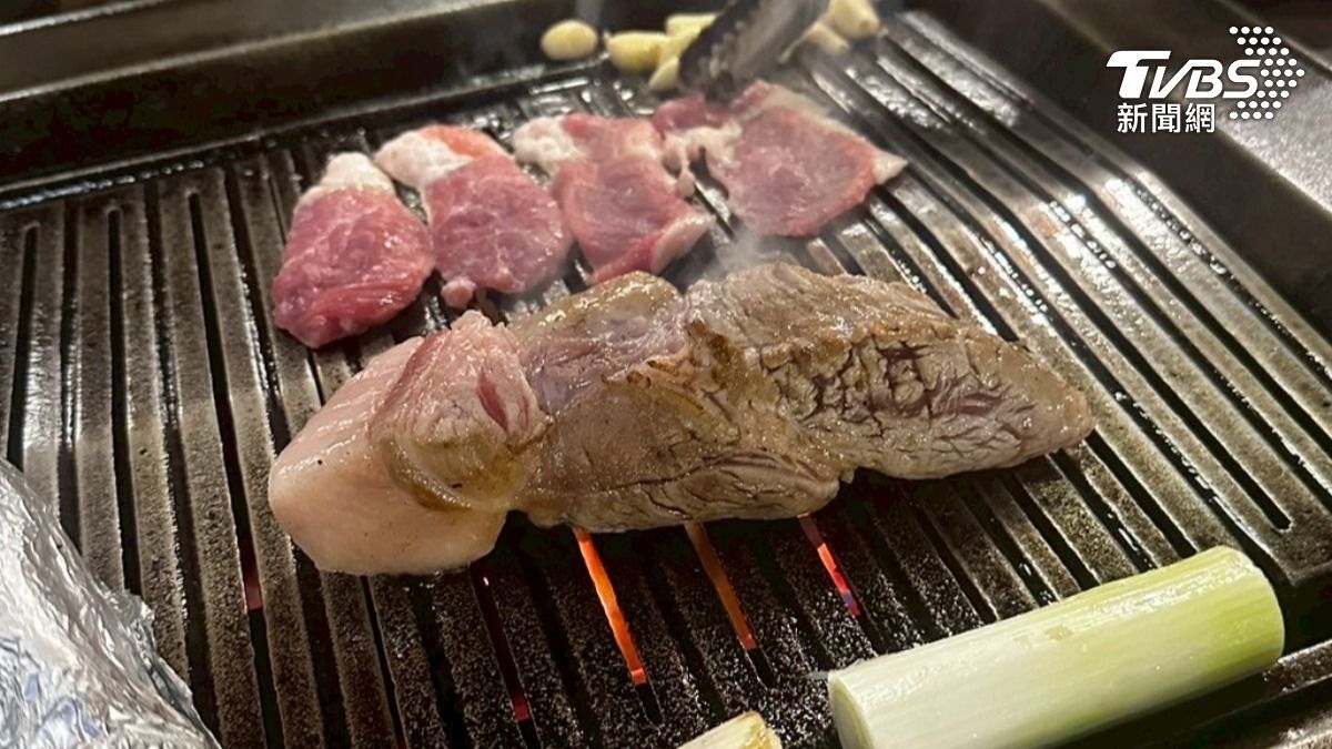 餐廳特別選用米其林餐廳唯一指定的台灣頂級豬肉品牌「究好豬」。(圖/莊雅婷攝)