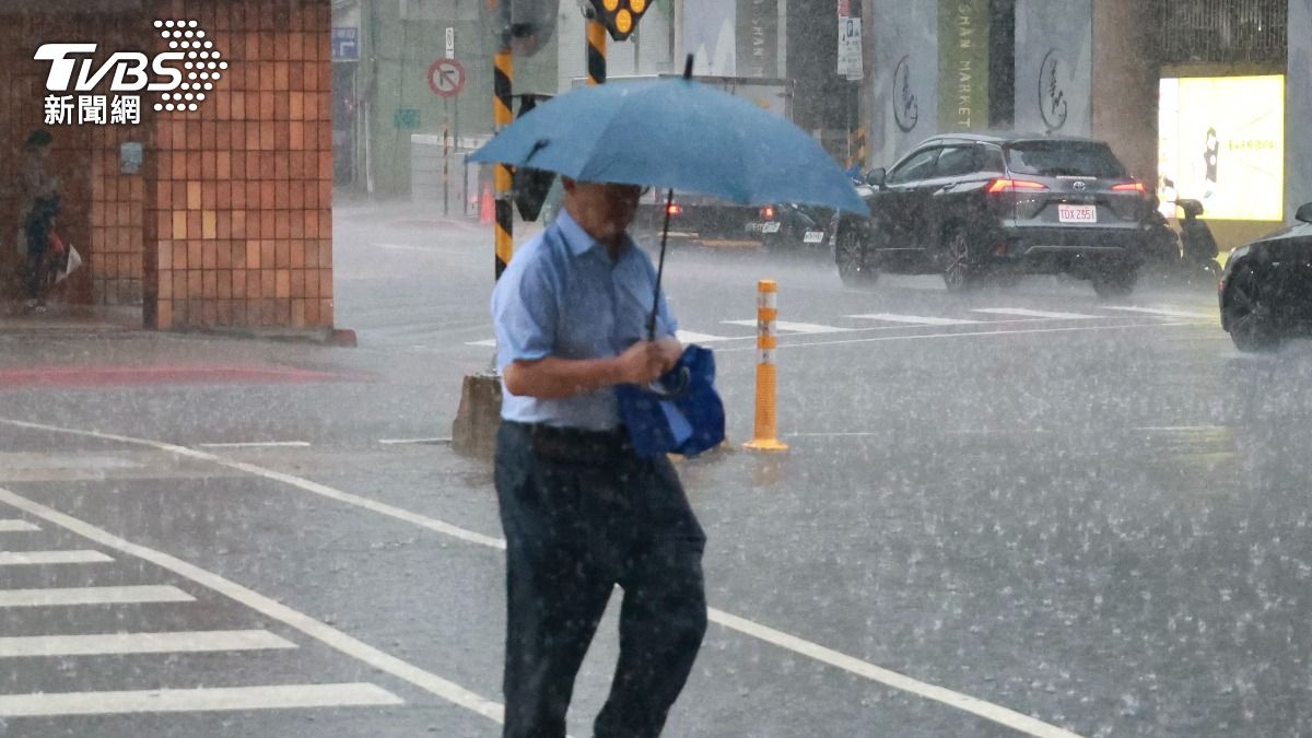 明天天氣/西南風發威!3地區「雷雨狂炸」 局部高溫飆36度
