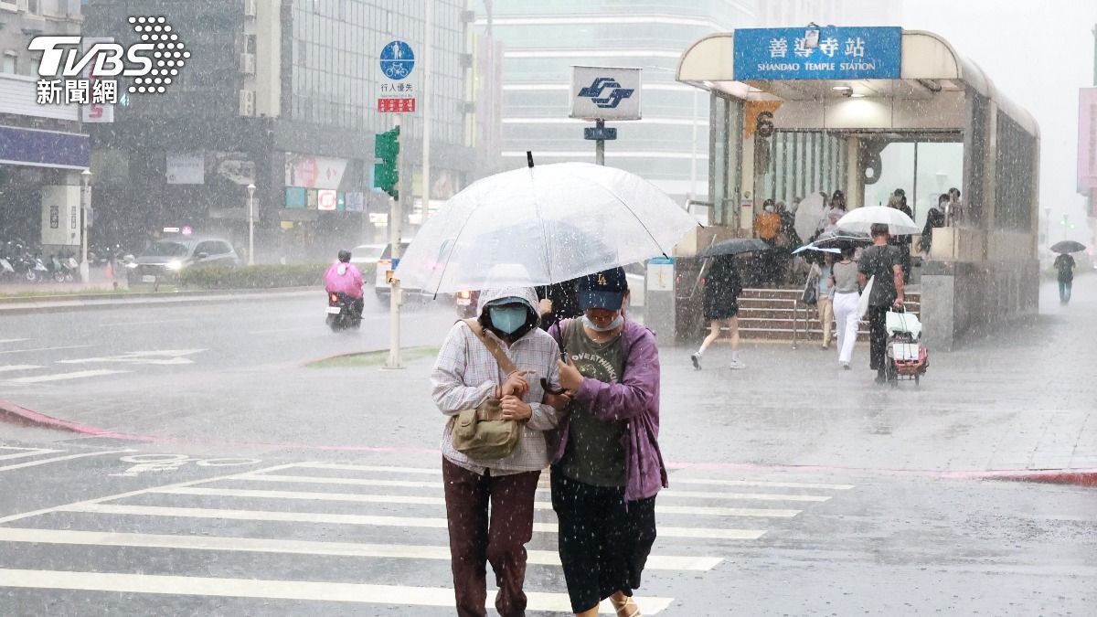 明天天氣/把握好天氣備戰!巴威「這天」風雨最猛 1地區先開炸