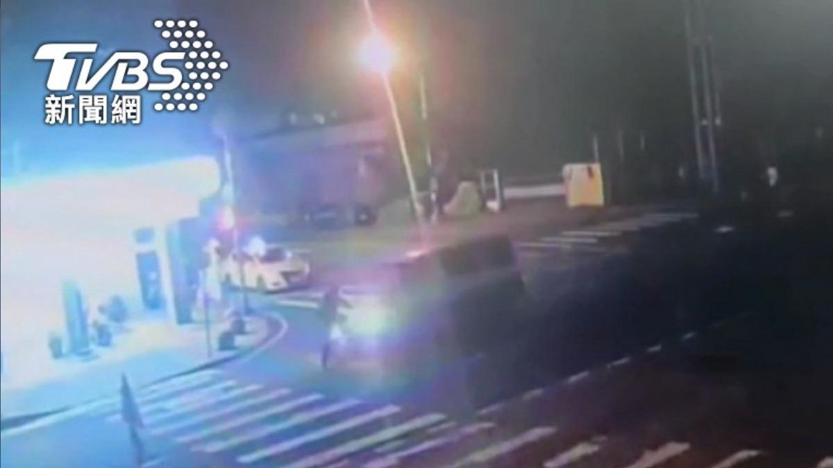幼女等嘸爸回家…台中男酒駕騎單車詭異站路中 遭超速哥撞死
