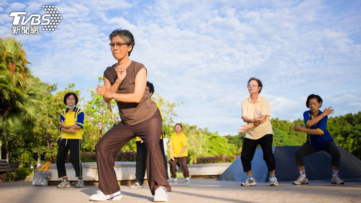 太極拳特別受到推崇，它能提升肌耐力、穩定血糖。（示意圖／shutterstock達志影像） 