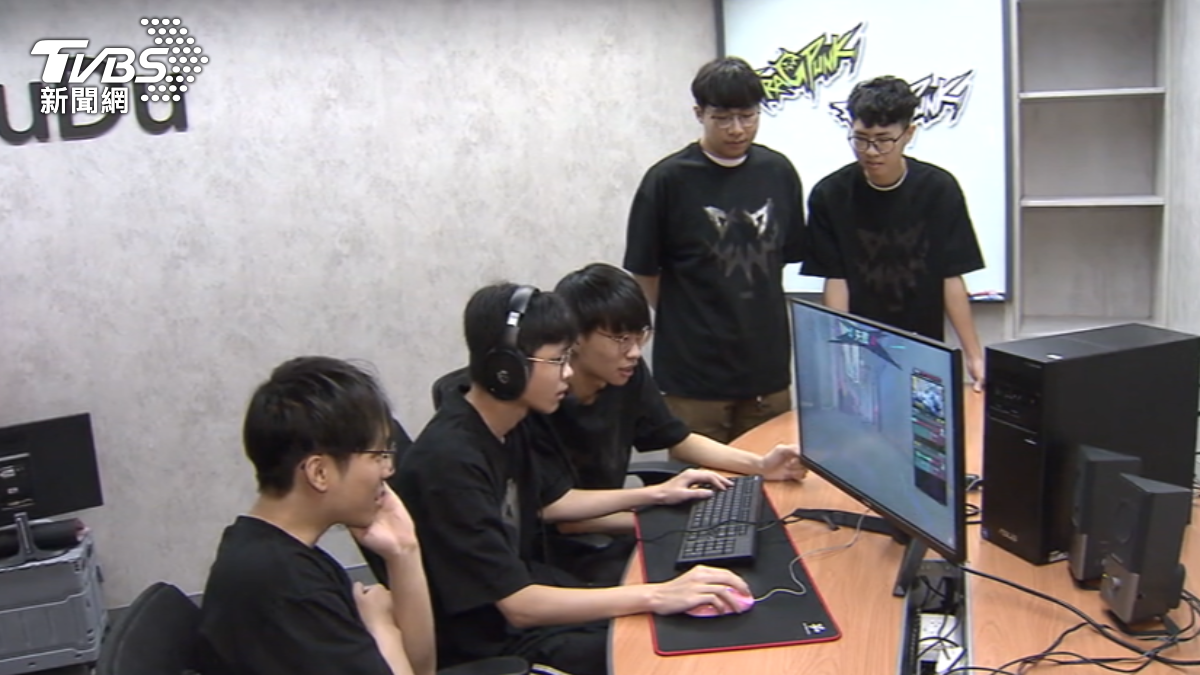 台灣電競戰隊「Solo Leveling」。(圖/TVBS)