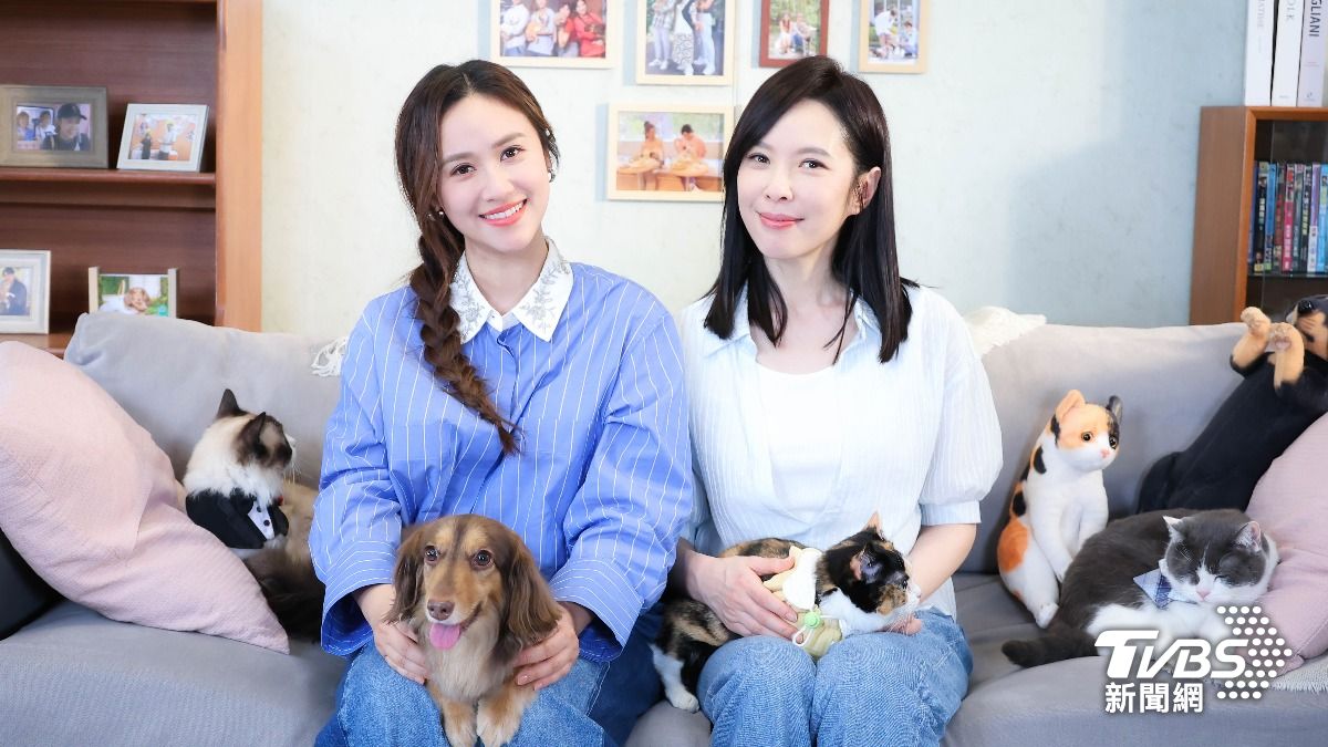 天心(右)和吳姍儒相見如故,有聊不完的話題。(圖/張哲鳴攝)