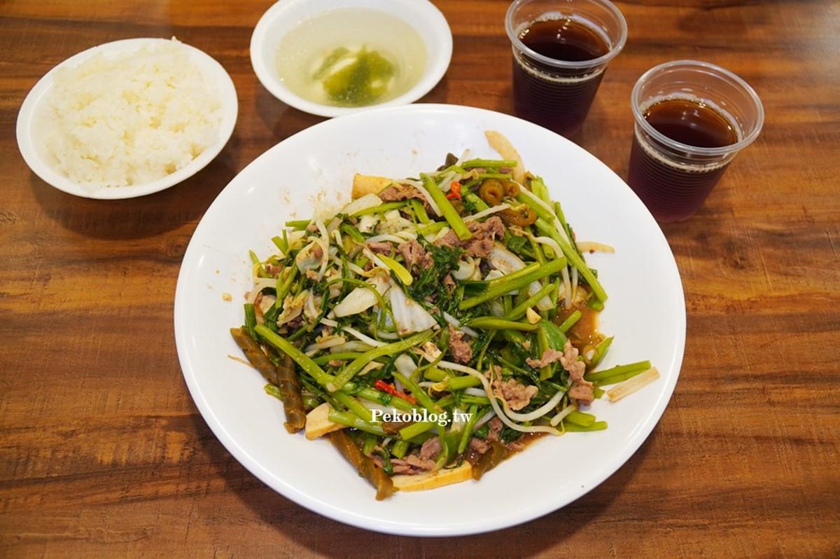 內用提供白飯、熱湯、飲料無限自取。(圖/PEKOのSimple Life提供)