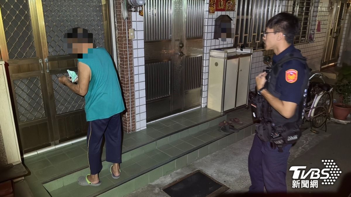 高雄一名阿伯走太遠突然忘記回家的路。(圖/TVBS)