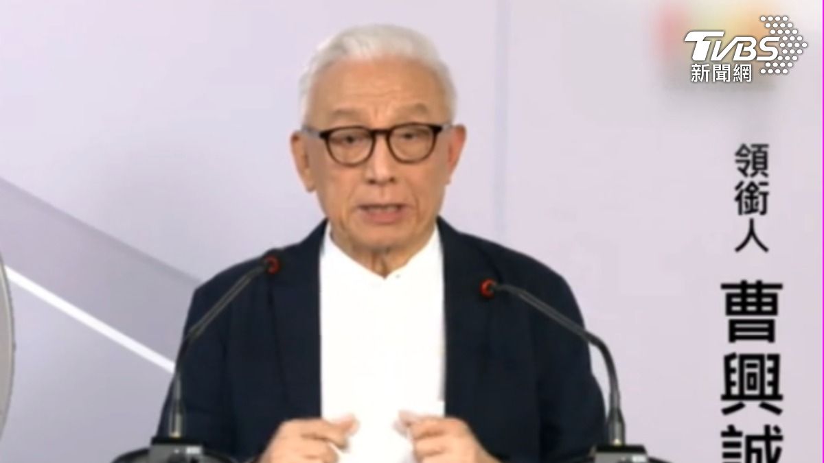 徐巧芯罷免案領銜人曹興誠。(圖/TVBS)