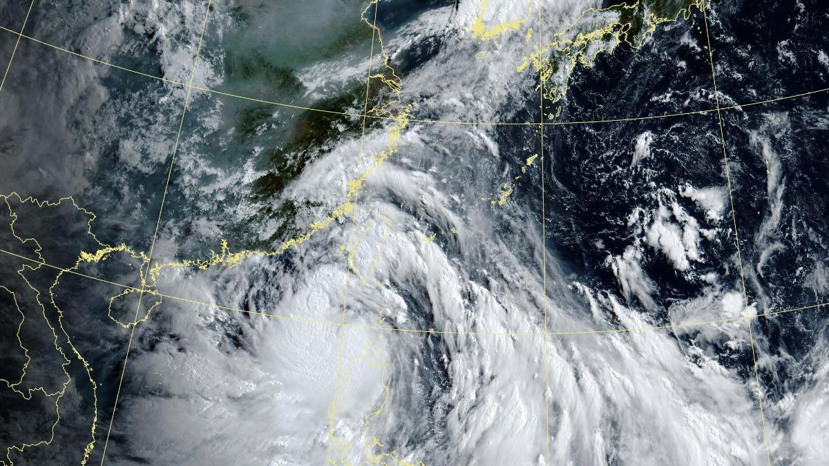 天氣/薇帕環流龐大「2天風雨炸全台」 下週恐又有新颱風