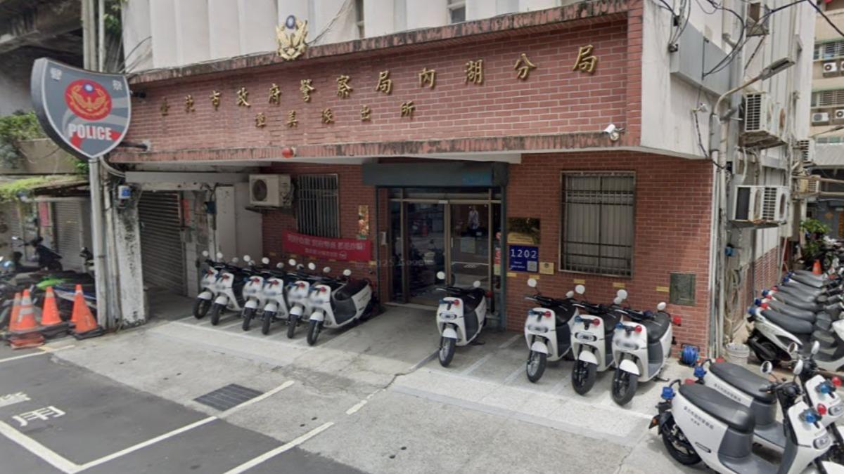 北市警感冒硬撐上班!路口交通疏導當場暈倒 路人急救援