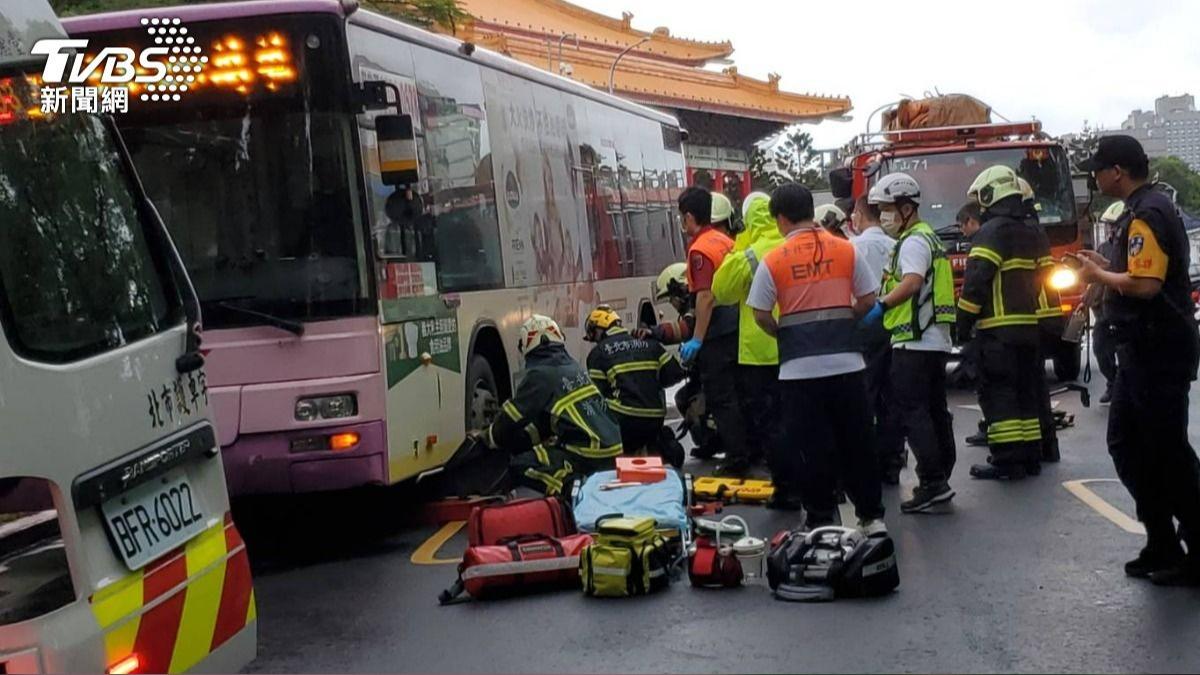 乳癌名醫周佳正走人行道卻斷魂輪下 公車司機獲緩刑