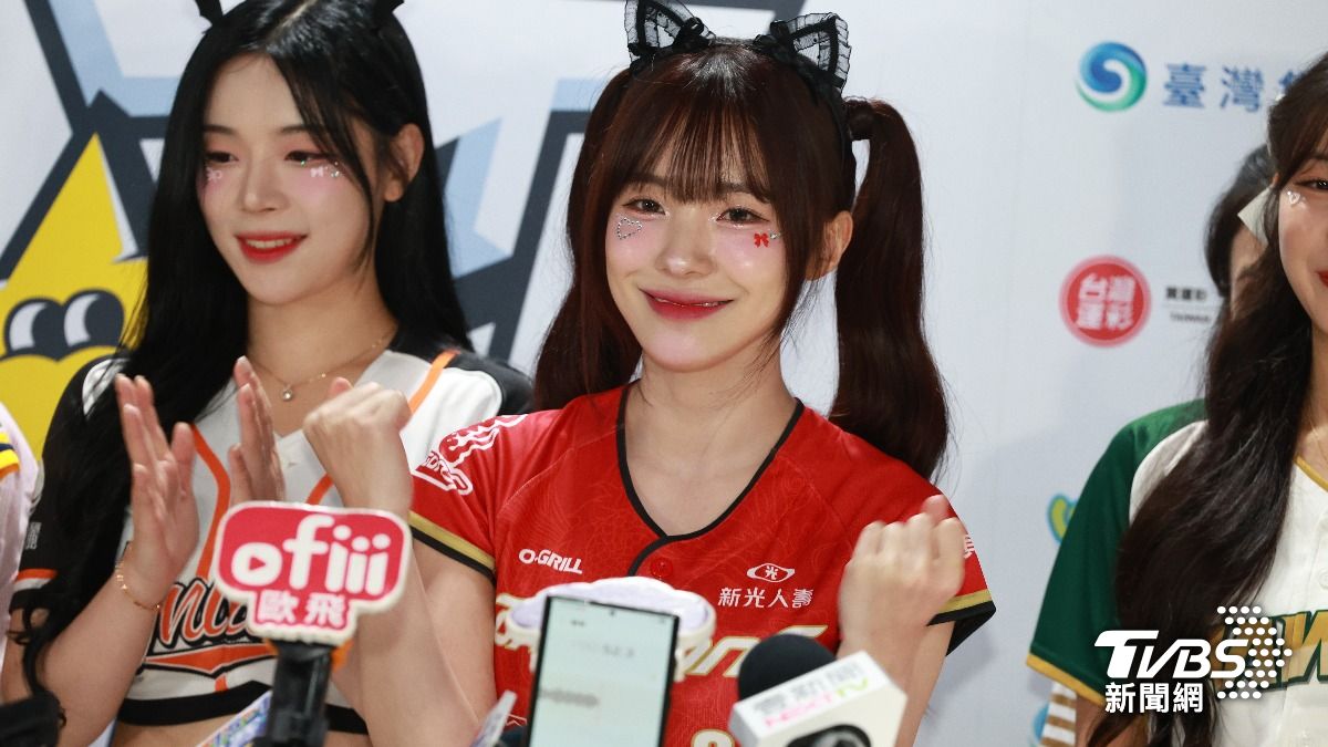 味全龍啦啦隊李多慧。(圖/華子琛攝)