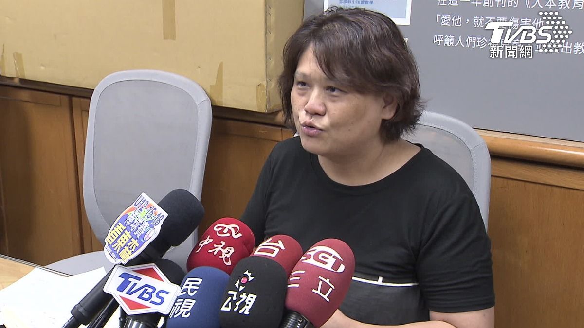 周台英盼外界給機會，人本表示應該終身解聘。（圖／TVBS）