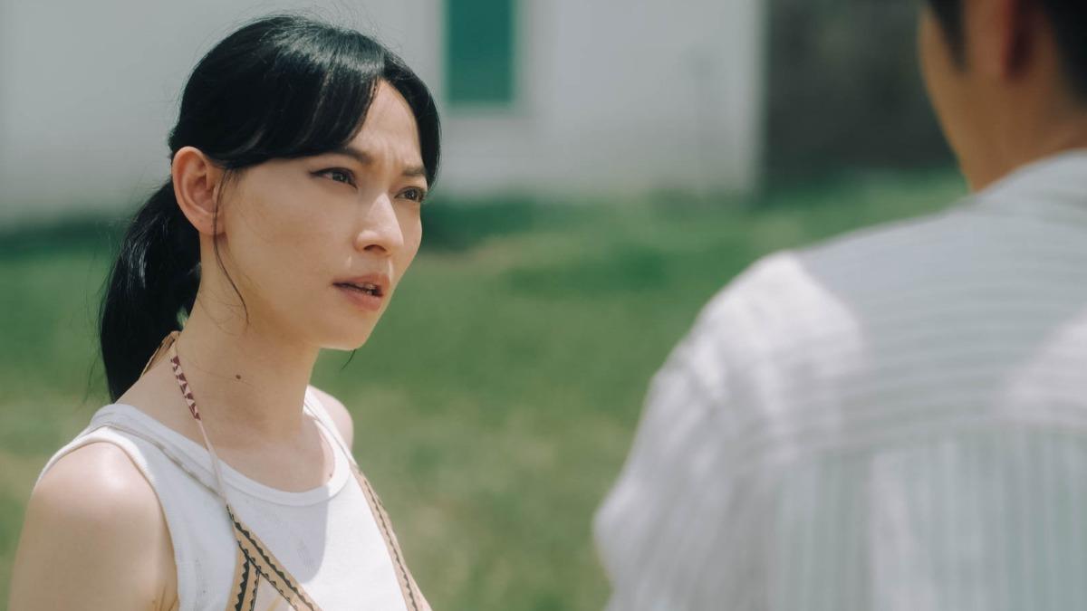 姚以緹飾演「魔王級前女友」,悔婚後再次出現在胡宇威的面前。(圖/公視+提供)