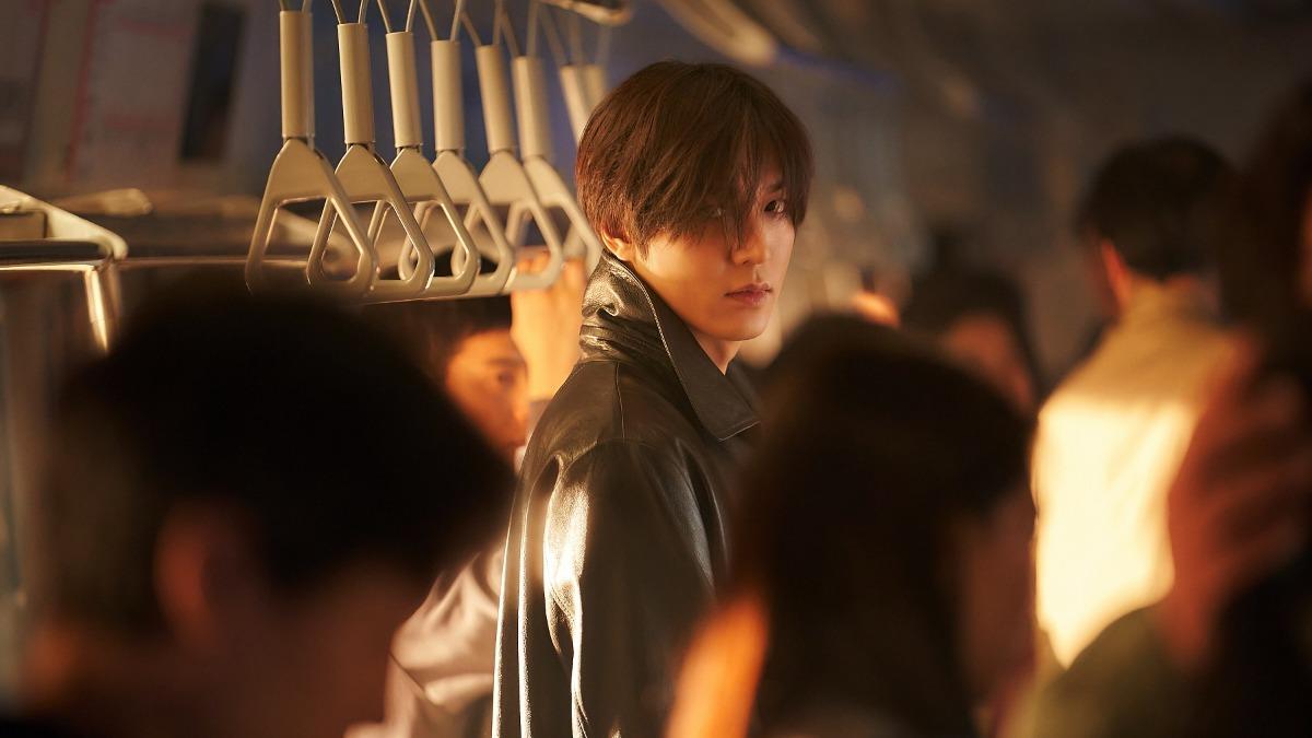 李敏鎬睽違10年以《全知讀者視角》重返大銀幕。(圖/采昌提供)