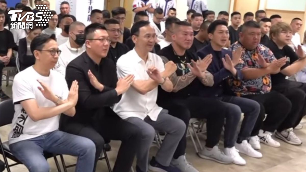 館長陳之漢喊「我們都是中國人」:幹嘛當美國人的狗?