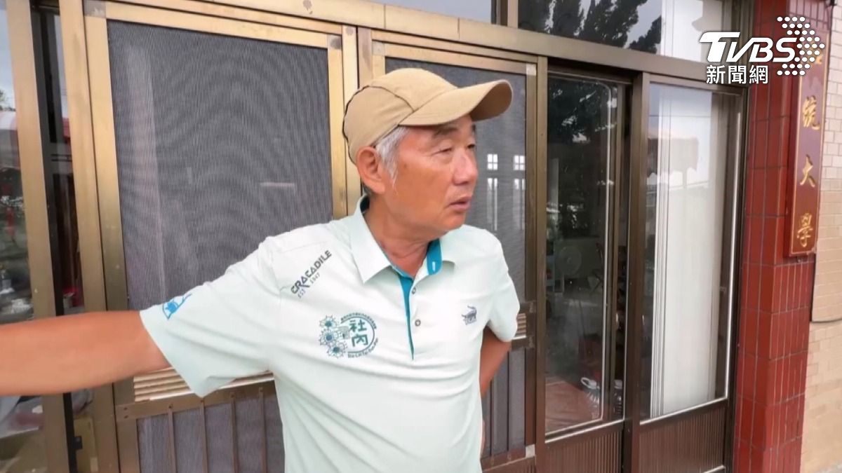 台南學甲區三慶里里長 郭壬貴指出是里幹事居然跟里民爆發口角，最後更差點亮刀。（圖／TVBS）