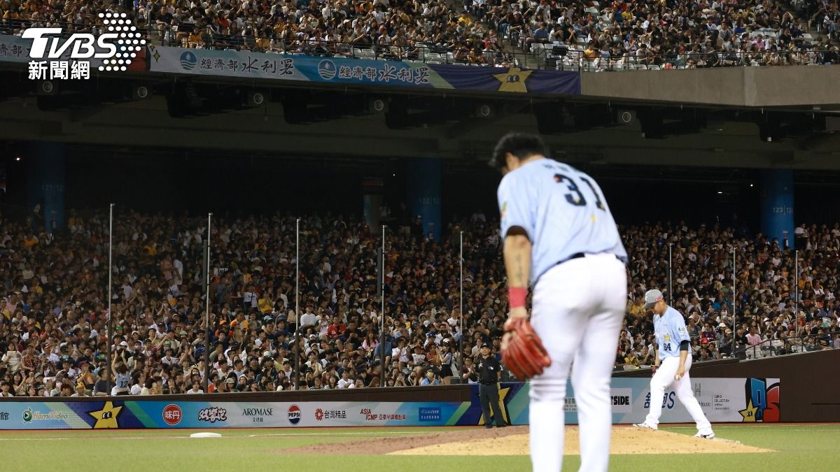 中職/大師兄再見!林智勝復刻sorry舞 8上風光退場休息