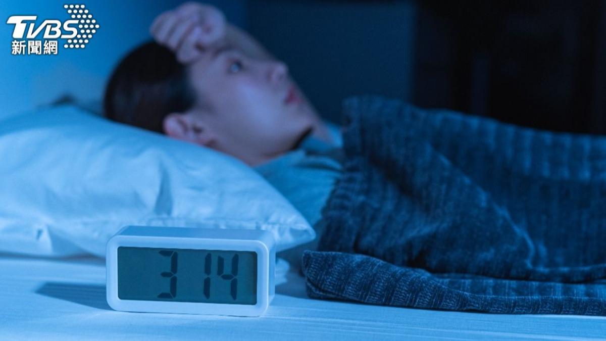 安眠藥恐增失智風險!中醫師曝「助眠5穴位」 自然入眠不成癮