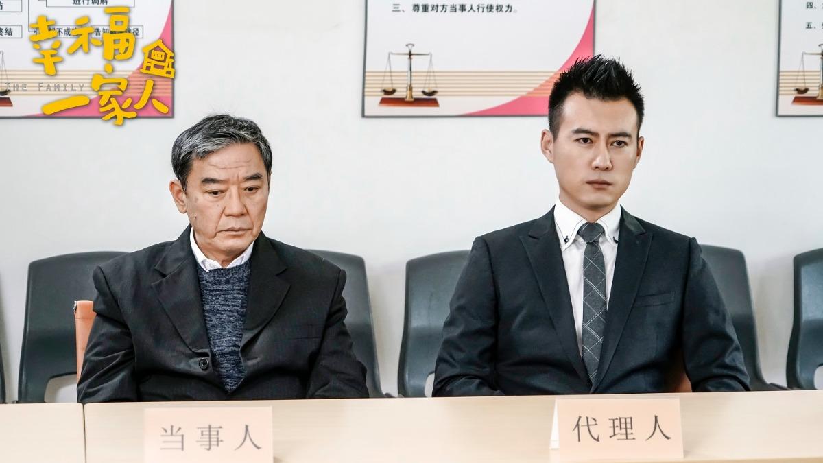 李立群(左)對子女提出訴訟。(圖/TVBS提供)
