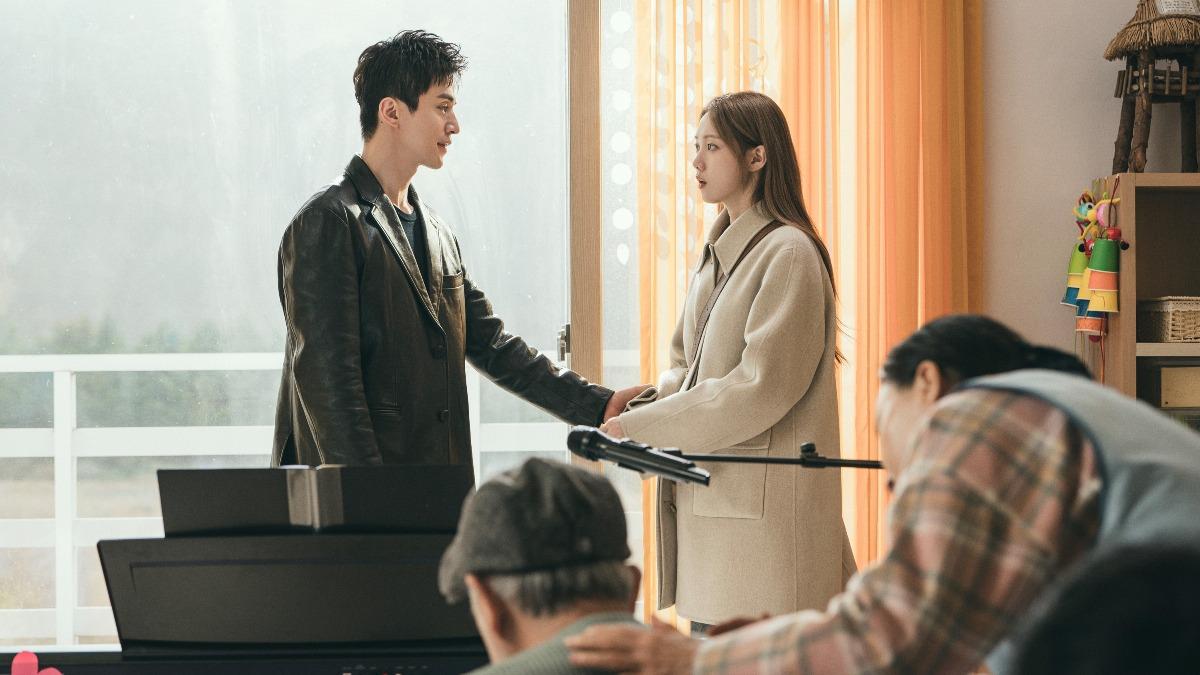 李棟旭變討債黑道戀上李聖經! 「崩潰搥牆」演技炸裂再創代表作