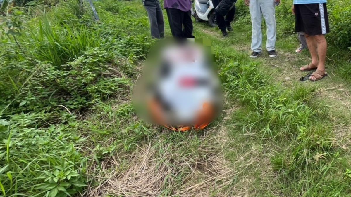 婦人救上岸時已明顯死亡。(圖/民眾提供)