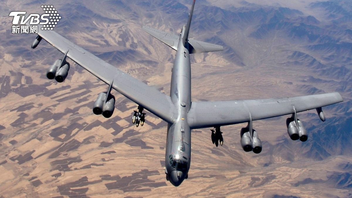 美民航機險撞上B-52轟炸機　機師錄音曝驚魂反應