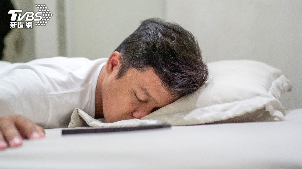 睡不好加速腦老化!醫授「6招救腦」甩失智:40歲是關鍵